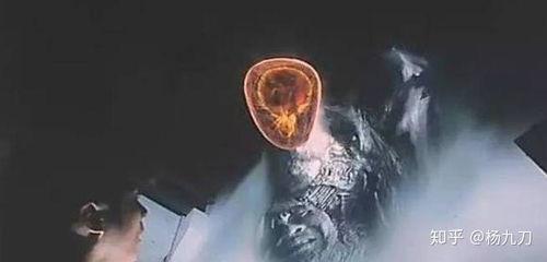 恐怖热线之大头怪婴